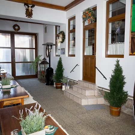 Penzion Gazdovsky Hostinec Topoľčianky Exterior foto